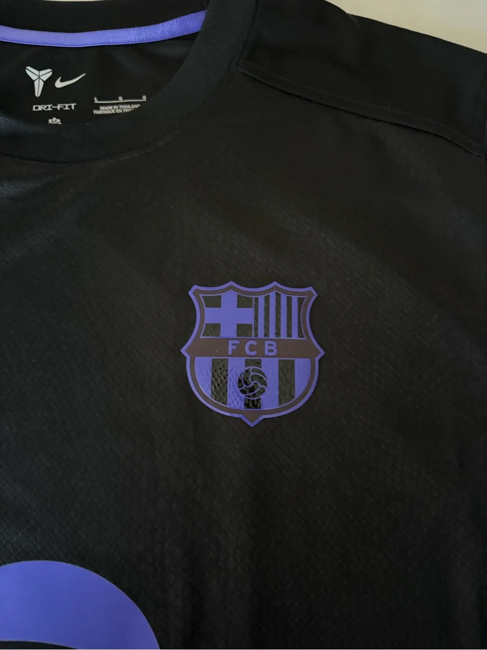 Nike FC Barcelona x Kobe Away Soccer Training Jersey IM7853-011  Men’s Sz: Large